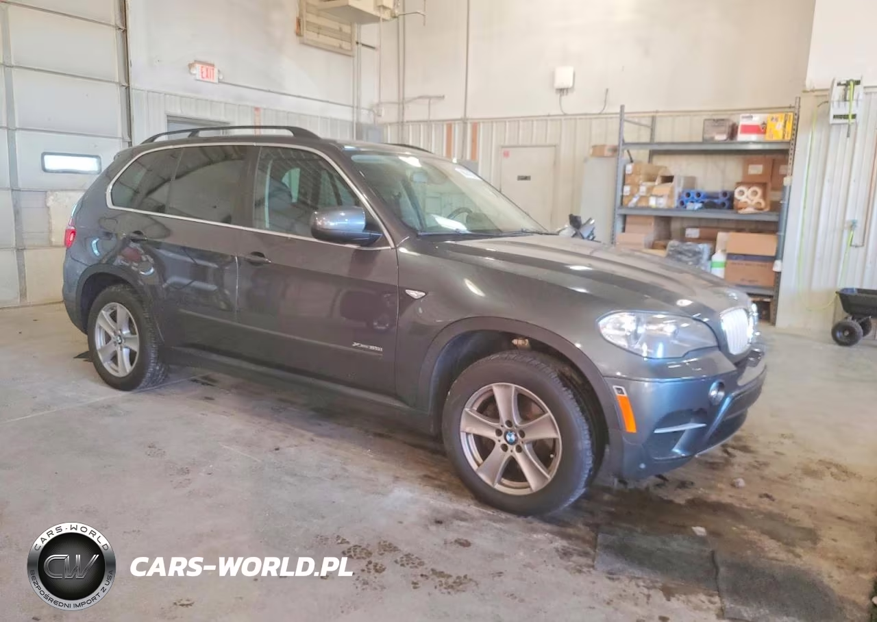 2013 BMW X5 xDrive35I VIN:5UXZV4C55D0E09240 - 4