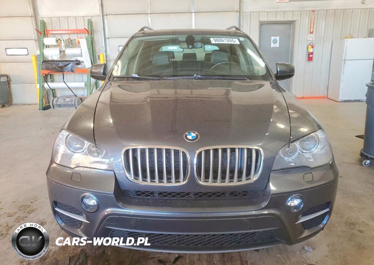 2013 BMW X5 xDrive35I VIN:5UXZV4C55D0E09240 - 5