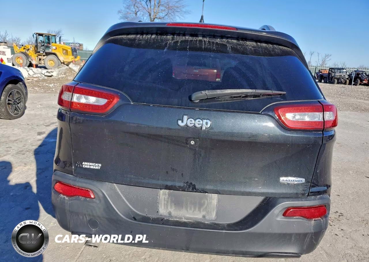 2015 Jeep Cherokee Latitude VIN:1C4PJLCB7FW627701 - 6
