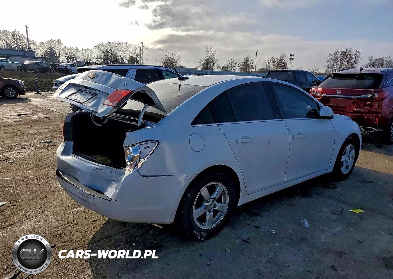 2014 Chevrolet Cruze Lt VIN:1G1PC5SB1E7462981 - 3