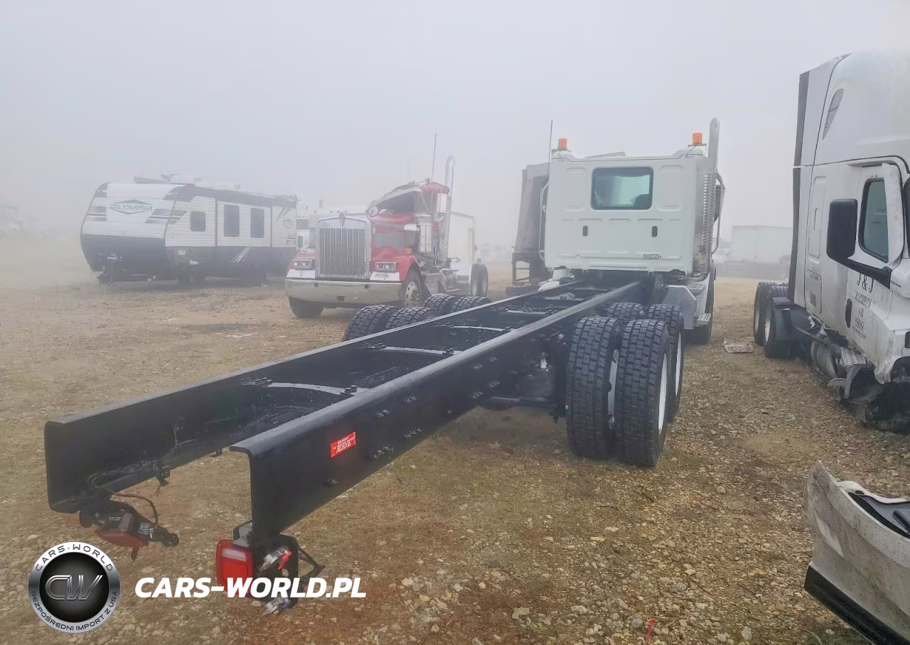 2025 Western Star 47X Chassis Truck Cab And Chassis VIN:5KKHBPDV9SPVV6294 - 4