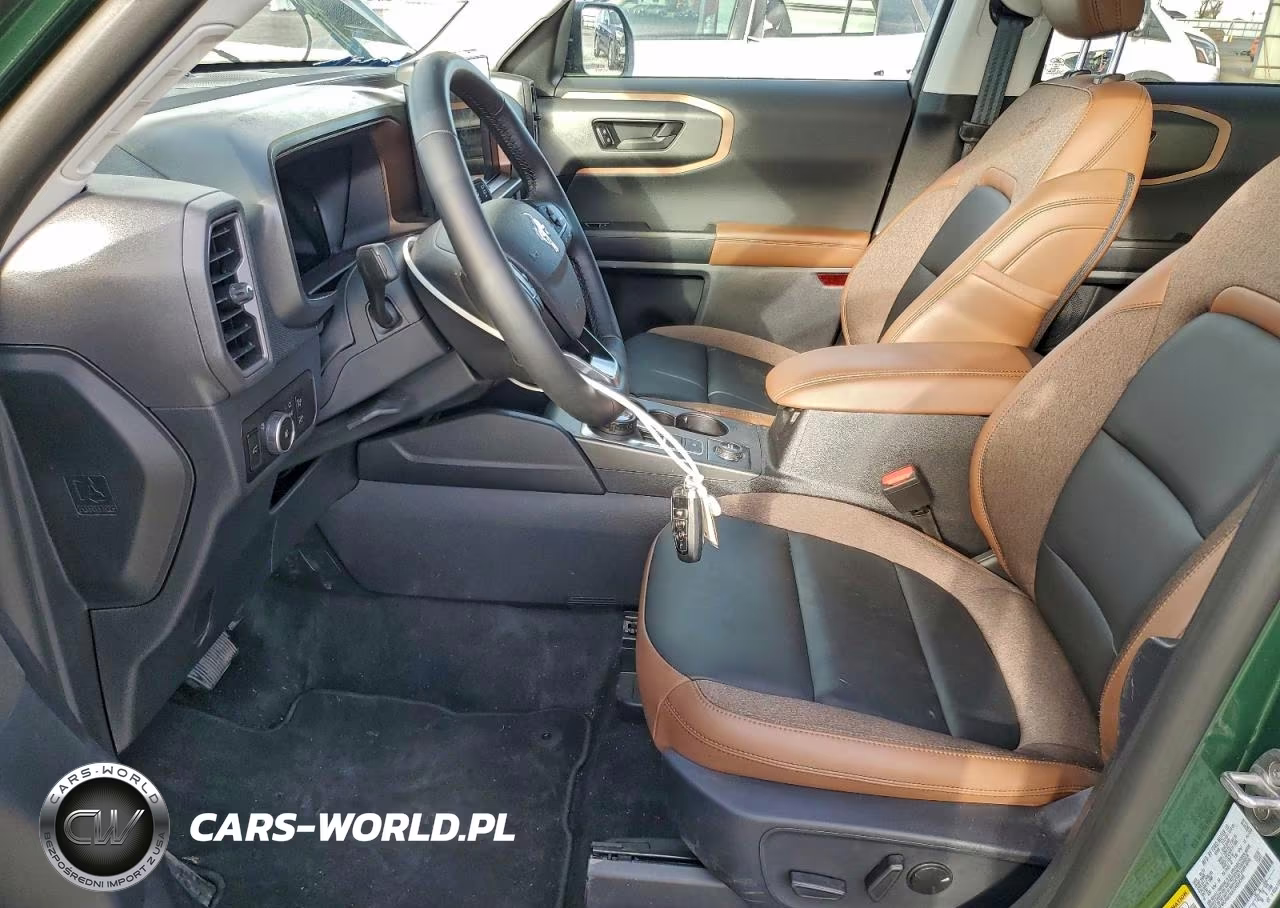 2025 Ford Bronco Sport Outer Banks VIN:3FMCR9CNXSRE92386 - 7