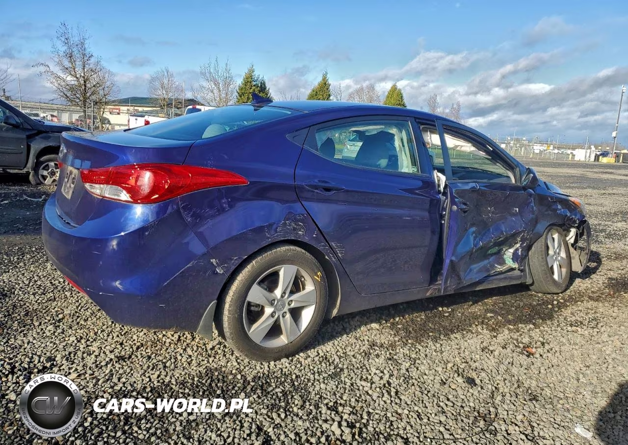 2013 Hyundai Elantra Gls VIN:5NPDH4AE0DH294570 - 3
