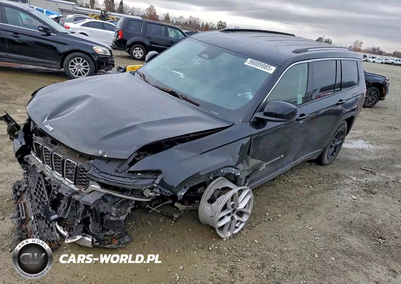 2023 Jeep Grand Cherokee L Laredo