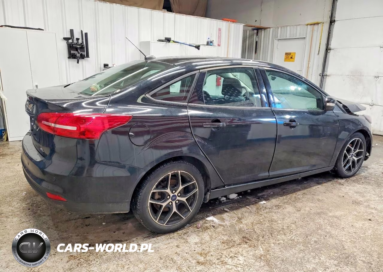 2018 Ford Focus Sel VIN:1FADP3H26JL200133 - 3