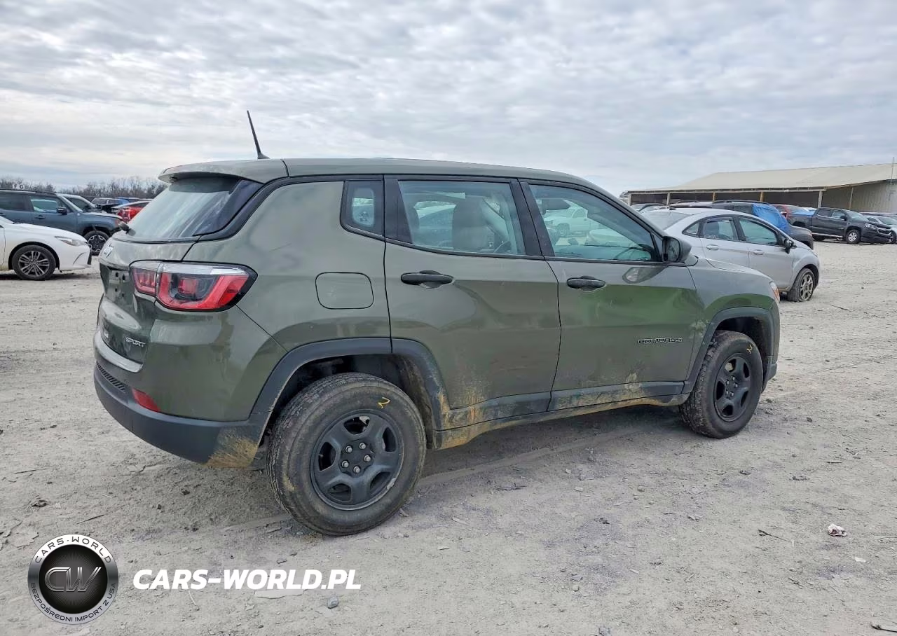 2018 Jeep Compass Sport VIN:3C4NJDAB2JT262178 - 3