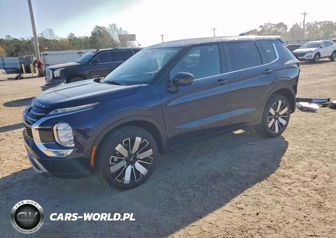 2025 Mitsubishi Outlander Se