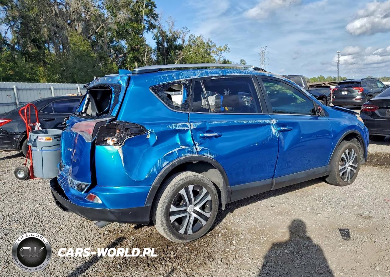 2018 Toyota Rav4 Le VIN:JTMZFREV5JJ195698 - 3