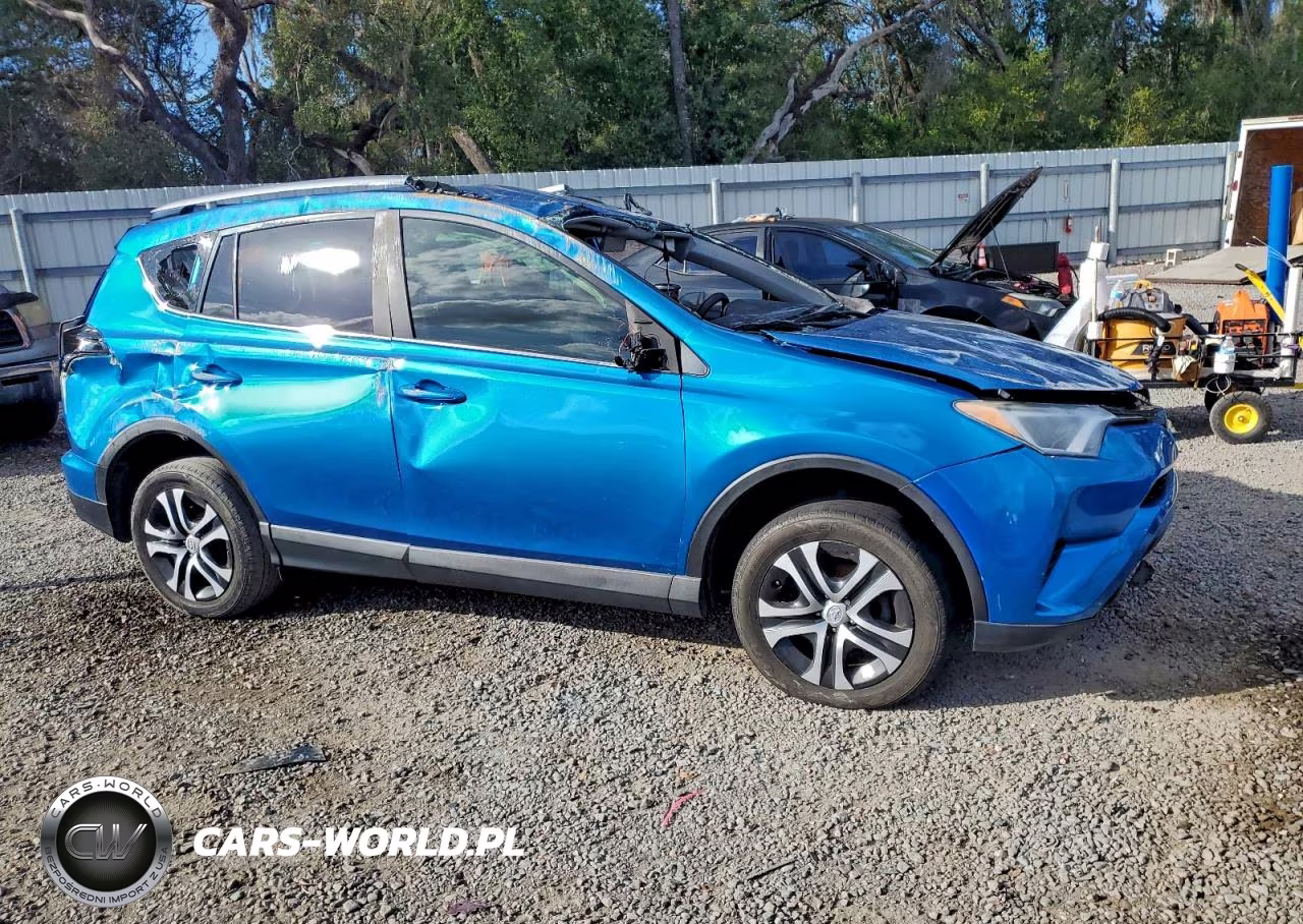 2018 Toyota Rav4 Le VIN:JTMZFREV5JJ195698 - 4