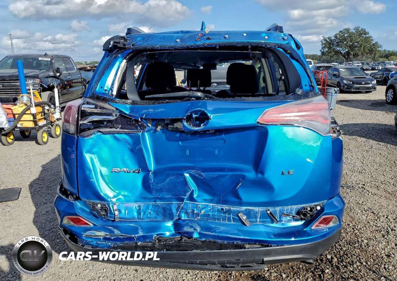 2018 Toyota Rav4 Le VIN:JTMZFREV5JJ195698 - 6