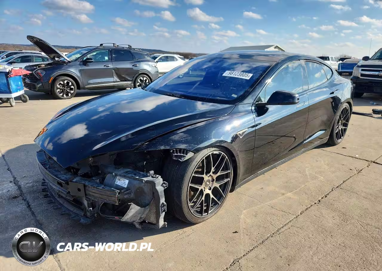 2015 Tesla Model S