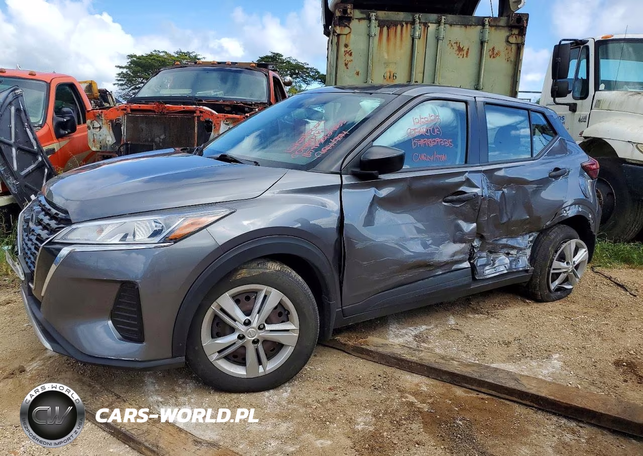 2022 Nissan Kicks S
