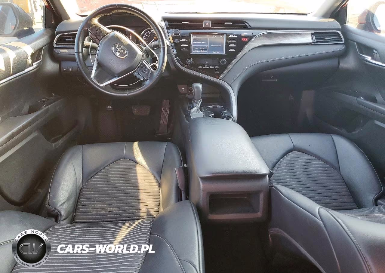 2019 Toyota Camry L VIN:4T1B11HK3KU160057 - 8