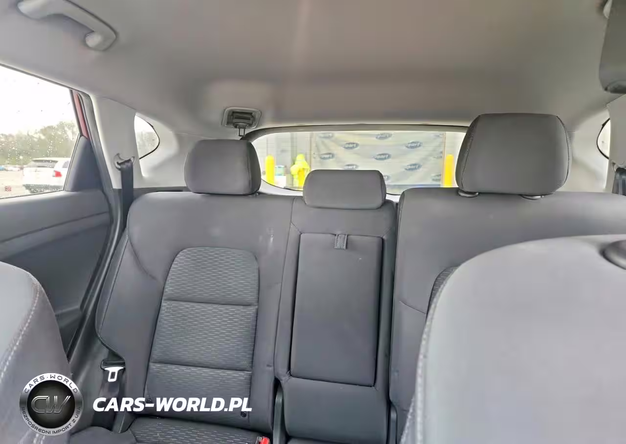 2019 Hyundai Tucson Se VIN:KM8J23A43KU886453 - 10