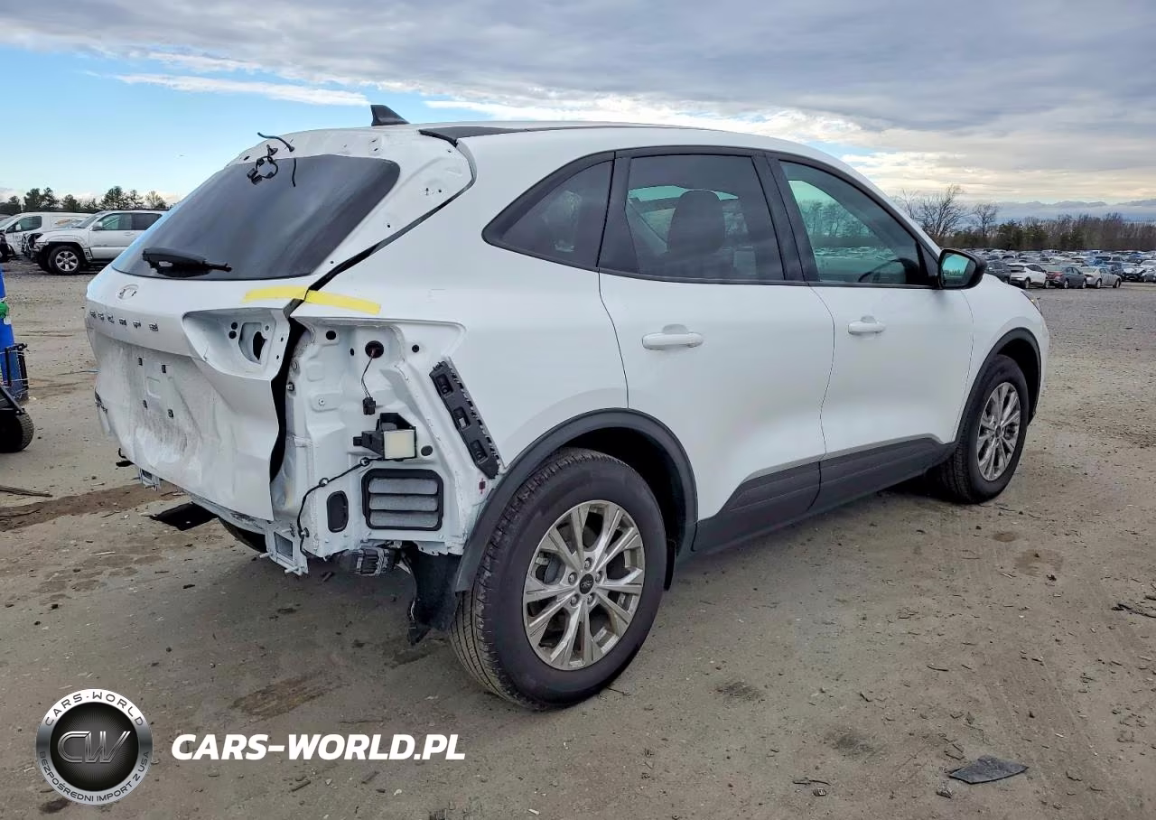2025 Ford Escape Active VIN:1FMCU0GN5SUA48300 - 3