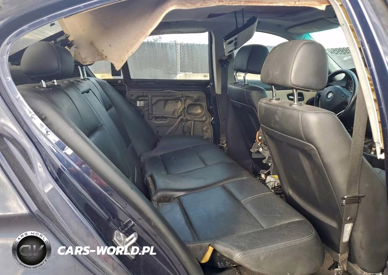 2010 BMW 328 I VIN:WBAPH7G55ANM51492 - 10