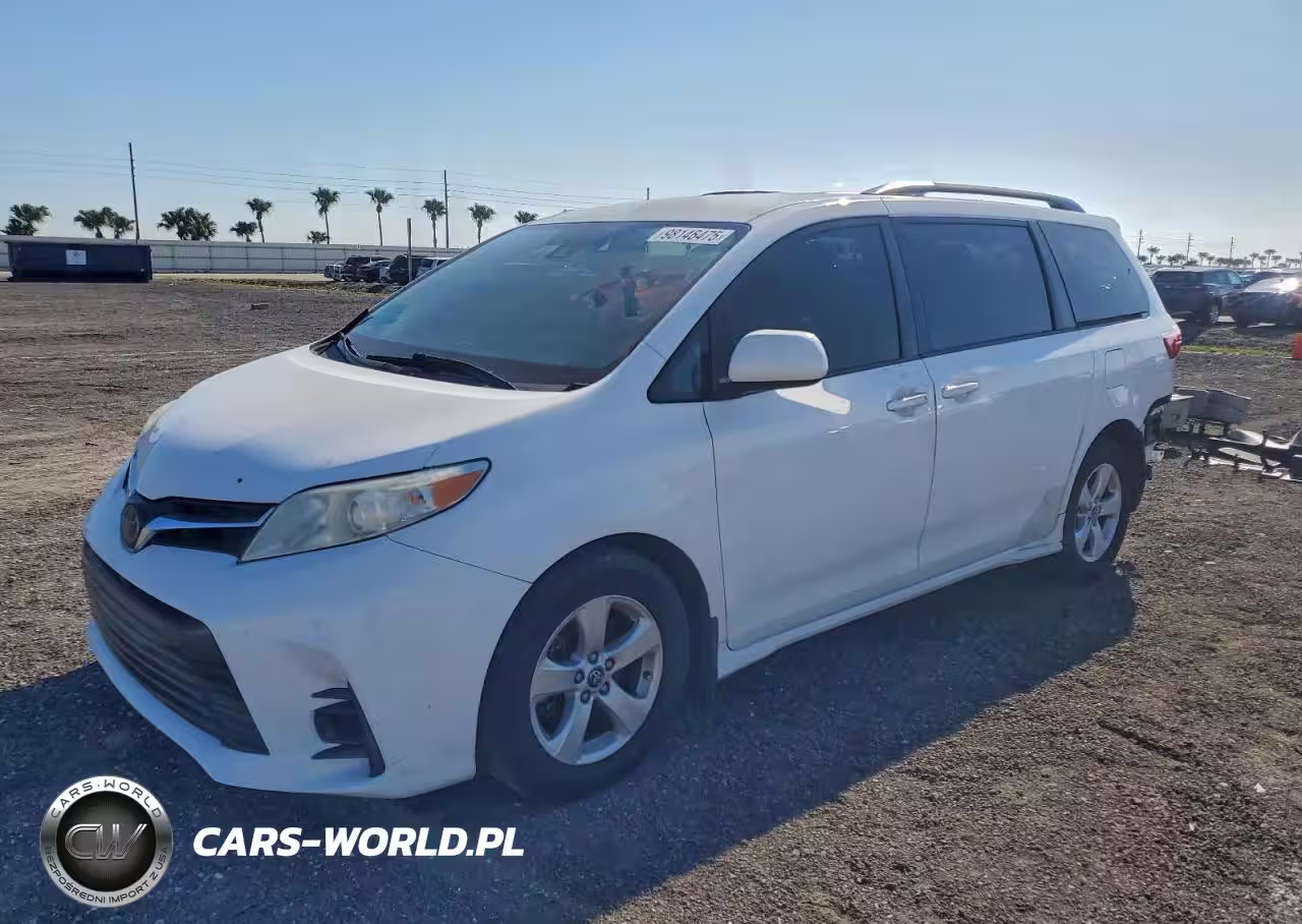 2018 Toyota Sienna Le