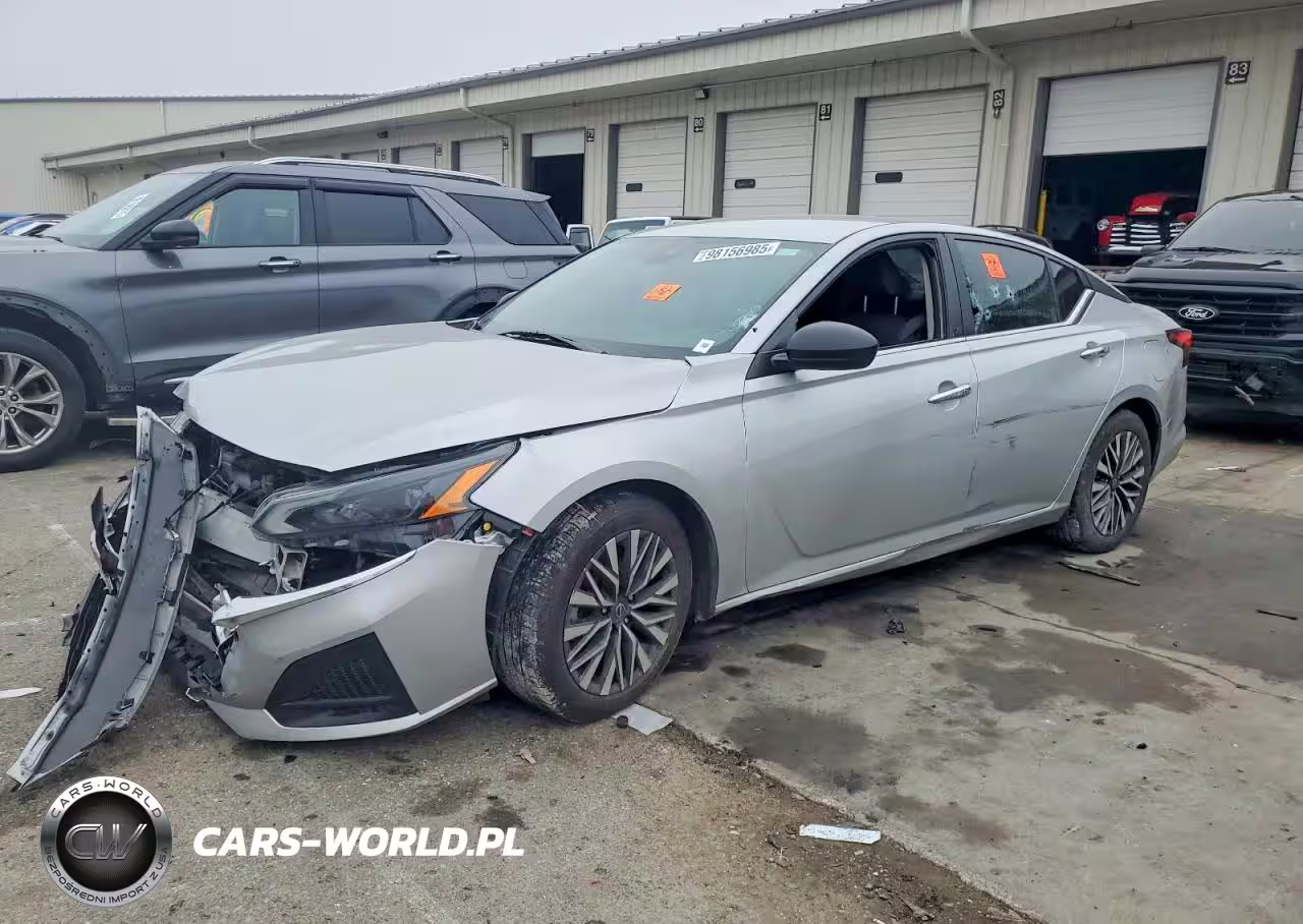 2024 Nissan Altima Sv