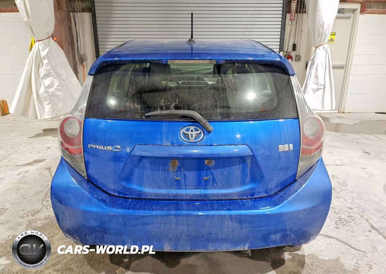 2012 Toyota Prius C Three VIN:JTDKDTB30C1011522 - 6
