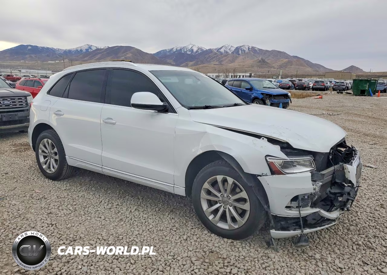 2015 Audi Q5 Premium Plus VIN:WA1LFAFP2FA077164 - 4