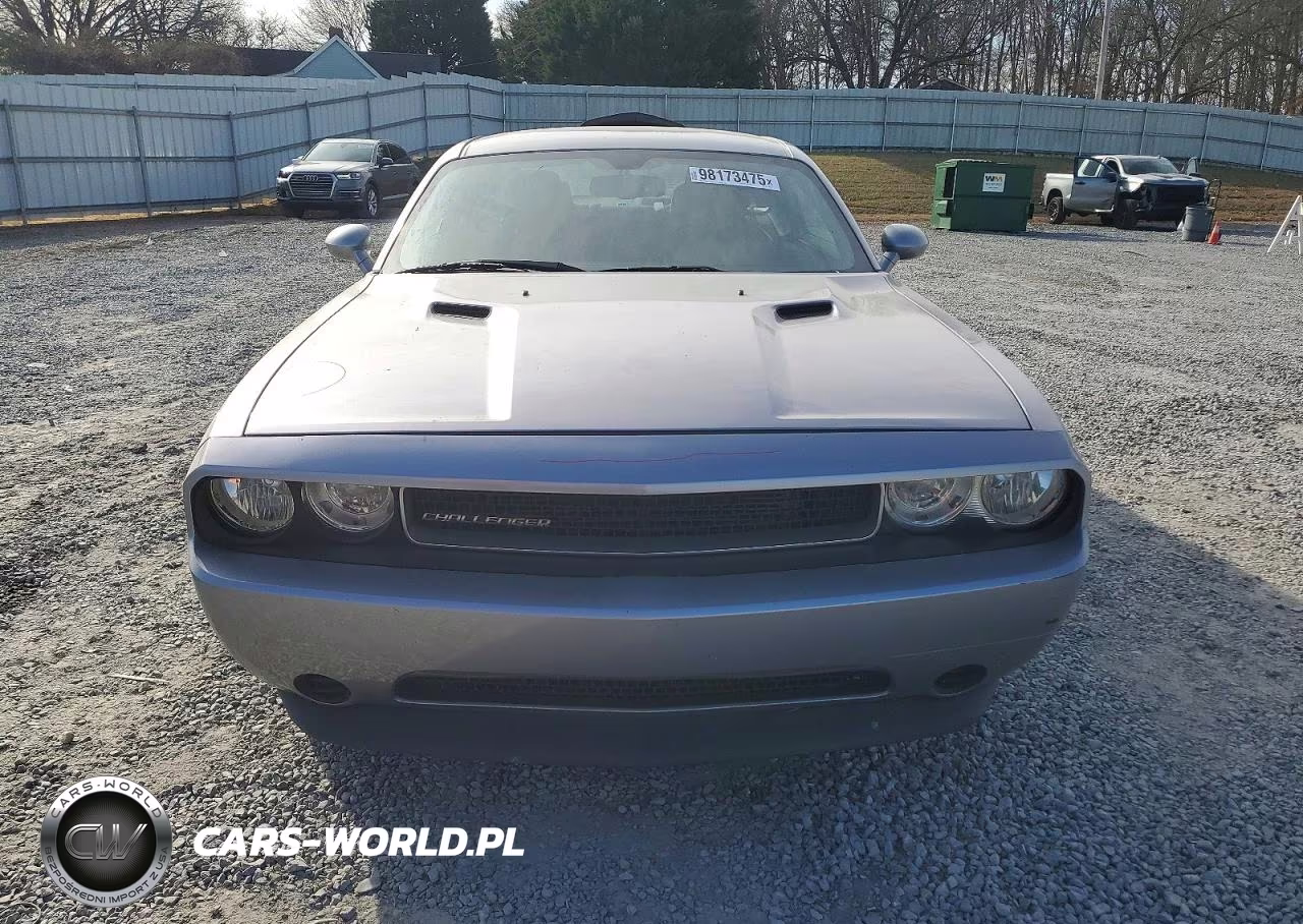 2014 Dodge Challenger Sxt VIN:2C3CDYAG6EH195945 - 5