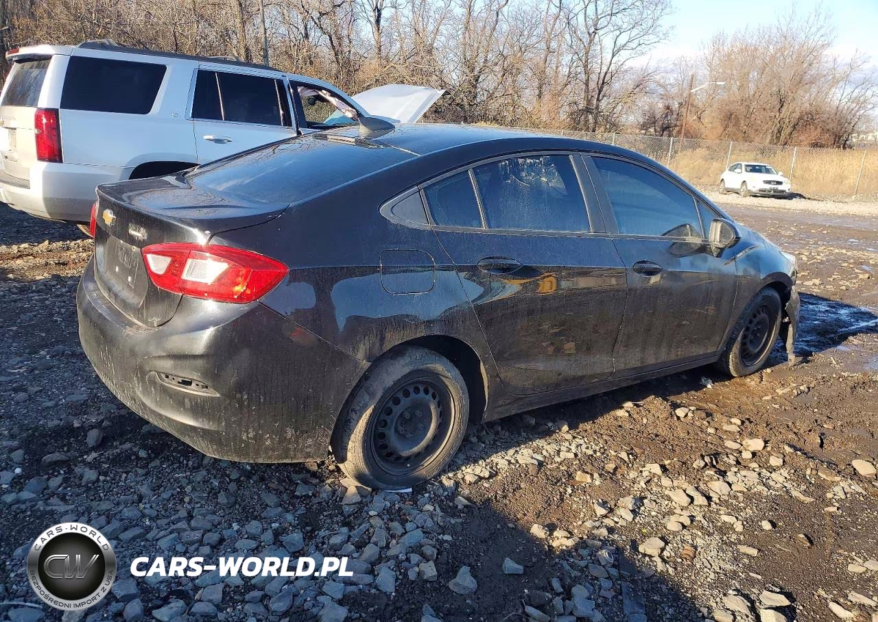 2016 Chevrolet Cruze Ls VIN:1G1BC5SM0G7255917 - 3