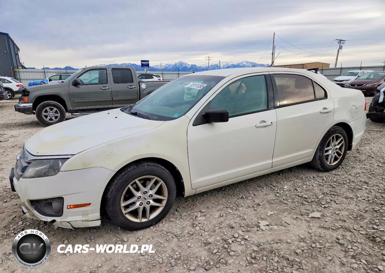 2012 Ford Fusion S