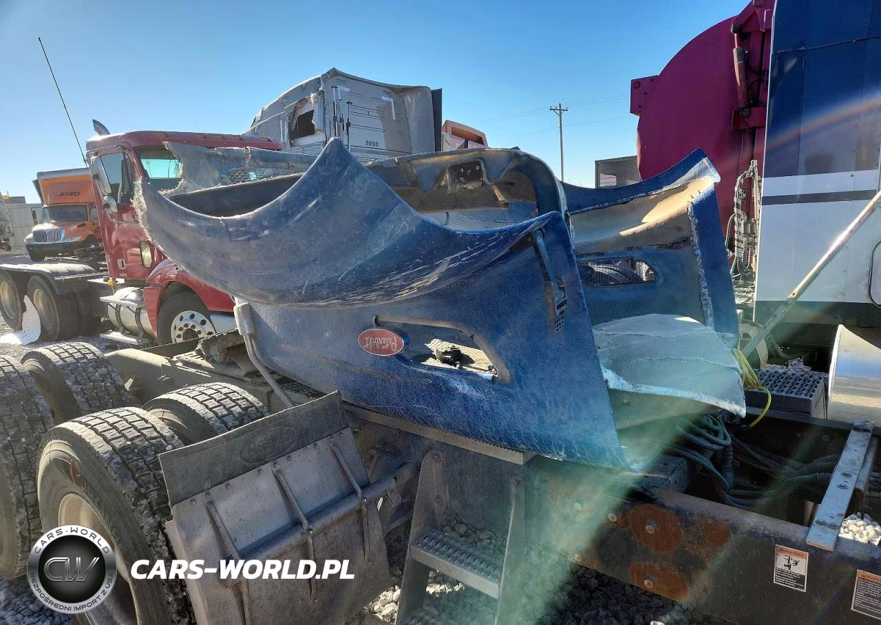 2014 Peterbilt 386 Semi Truck VIN:1XPHD49XXED227824 - 10