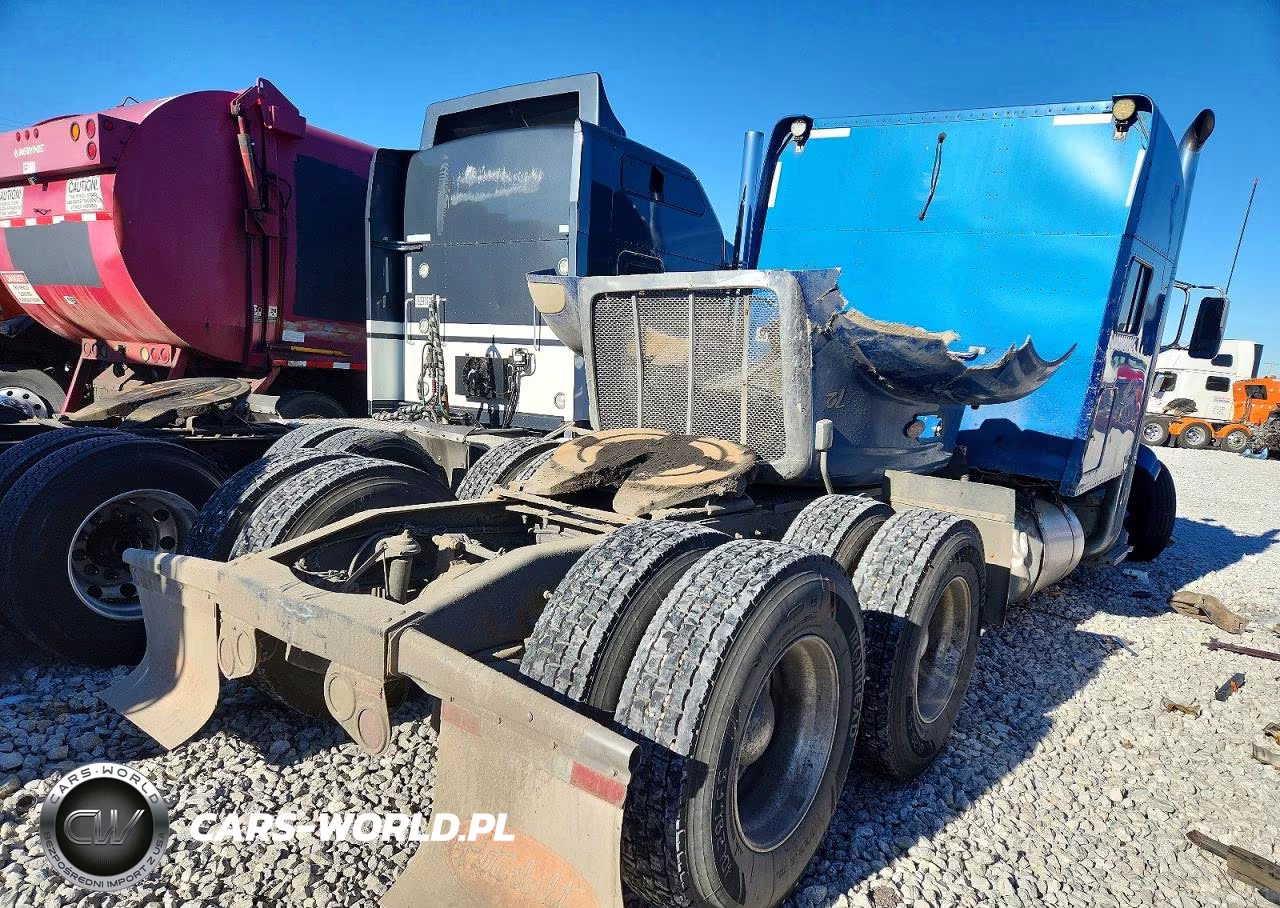 2014 Peterbilt 386 Semi Truck VIN:1XPHD49XXED227824 - 4