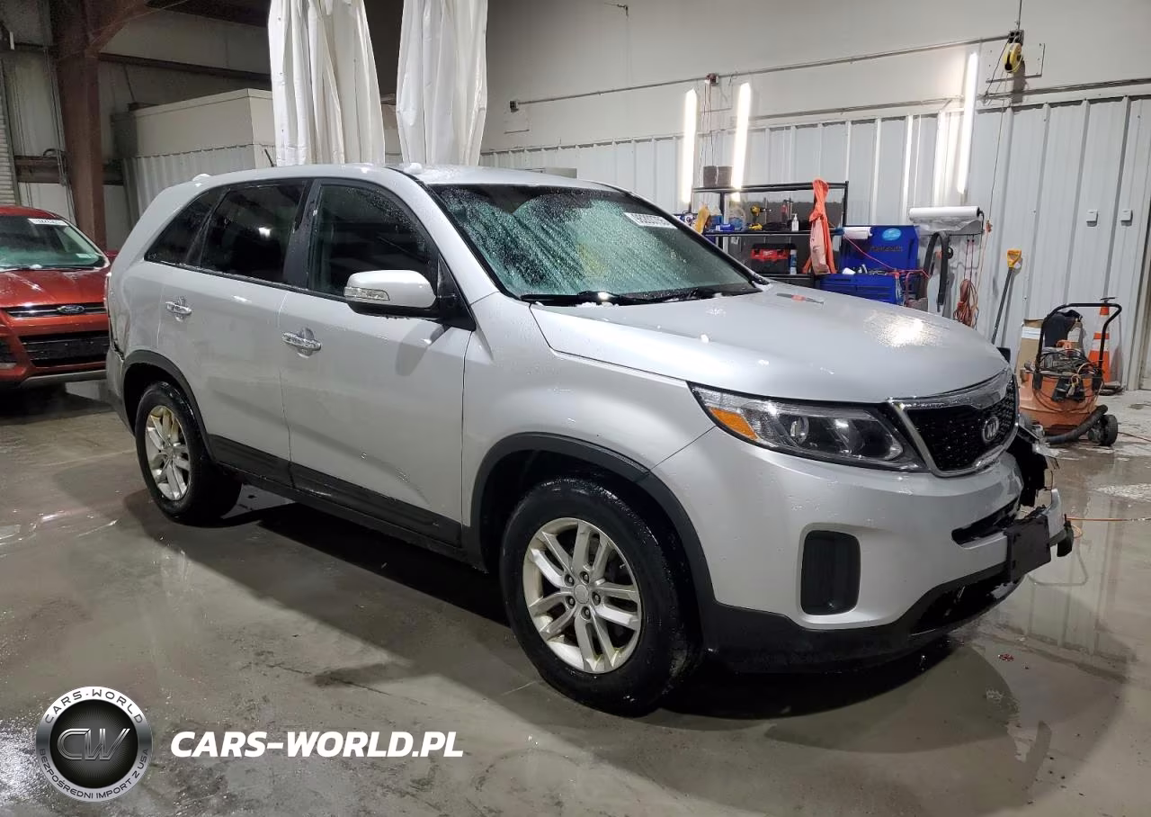 2015 Kia Sorento Lx VIN:5XYKT3A6XFG590179 - 4