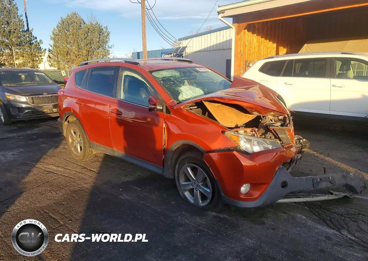 2015 Toyota Rav4 Xle VIN:JTMRFREV5FD151626 - 4
