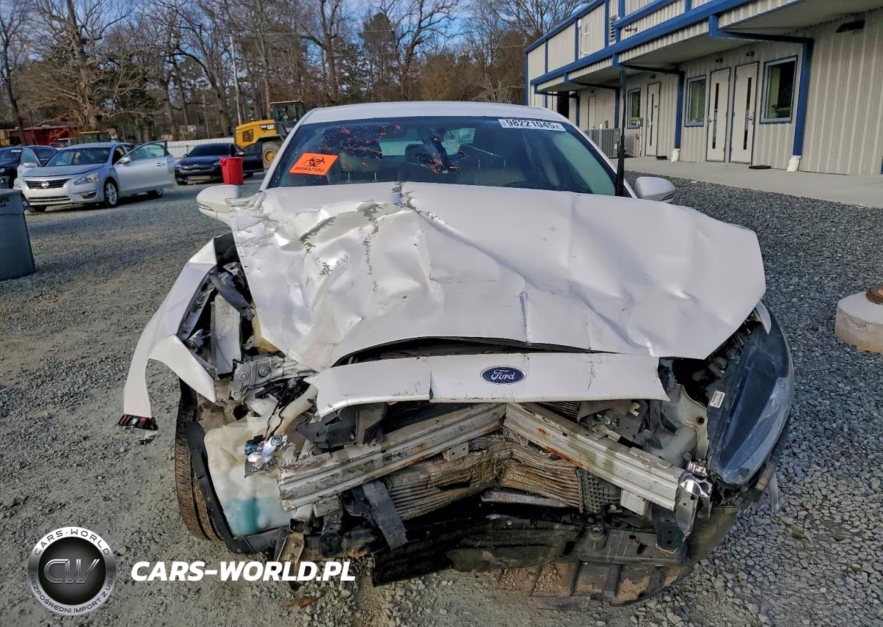 2015 Ford Fusion Titanium VIN:3FA6P0K91FR273741 - 5