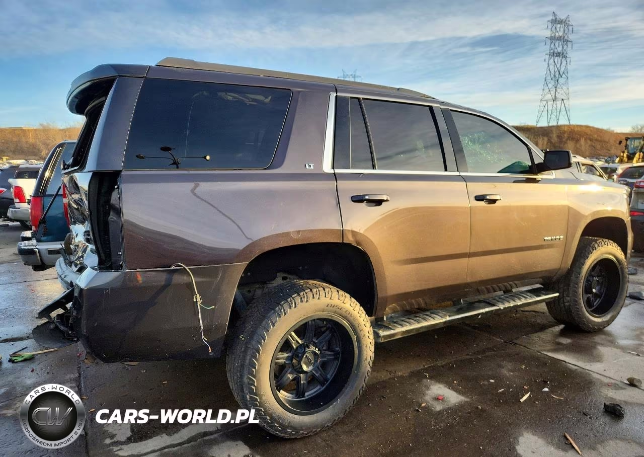 2015 Chevrolet Tahoe K1500 Lt VIN:1GNSKBKC2FR569871 - 3