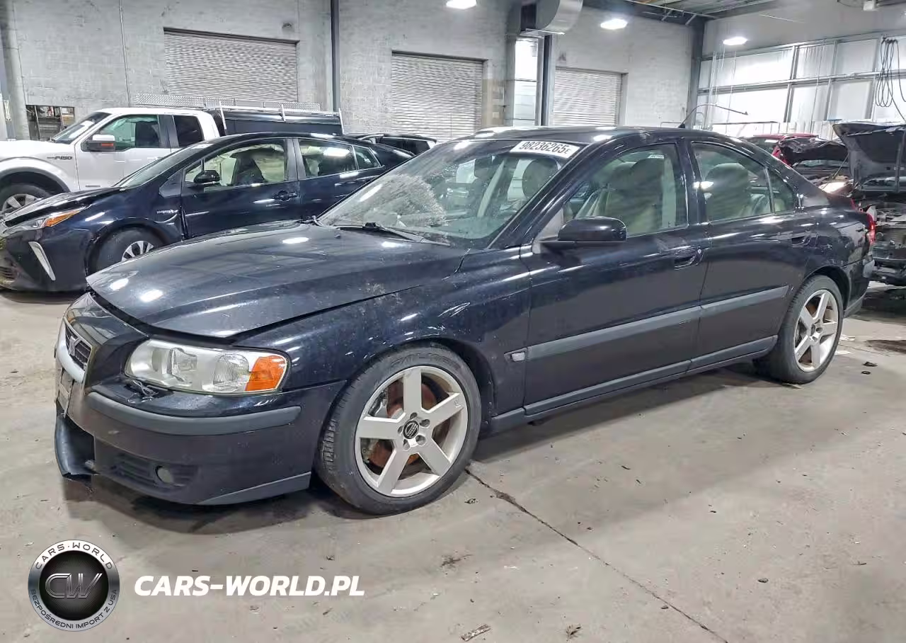 2004 Volvo S60 R