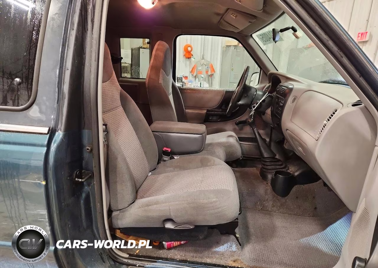 1999 Mazda B2500 Cab Plus VIN:4F4YR16C3XTM17712 - 10