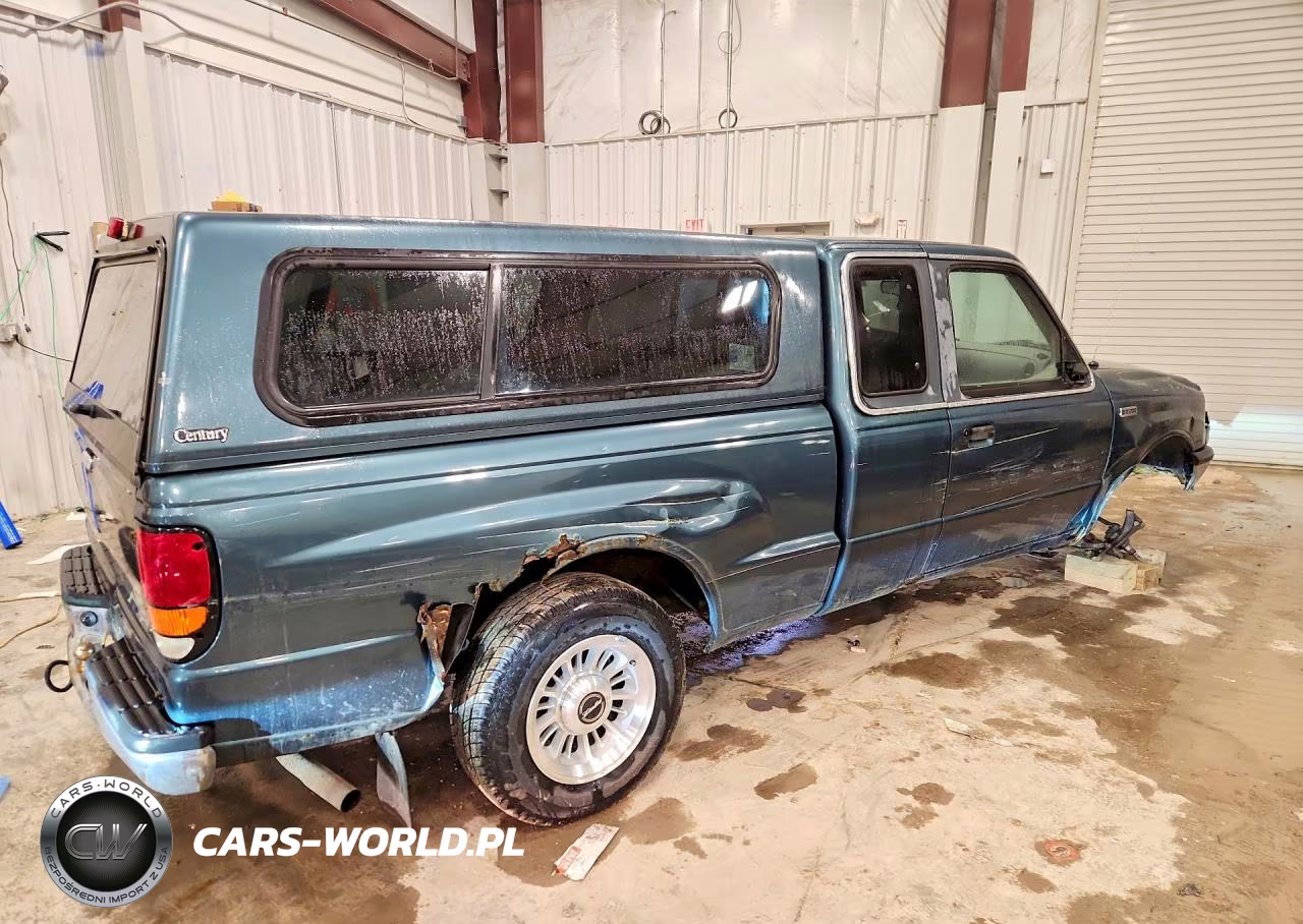 1999 Mazda B2500 Cab Plus VIN:4F4YR16C3XTM17712 - 3