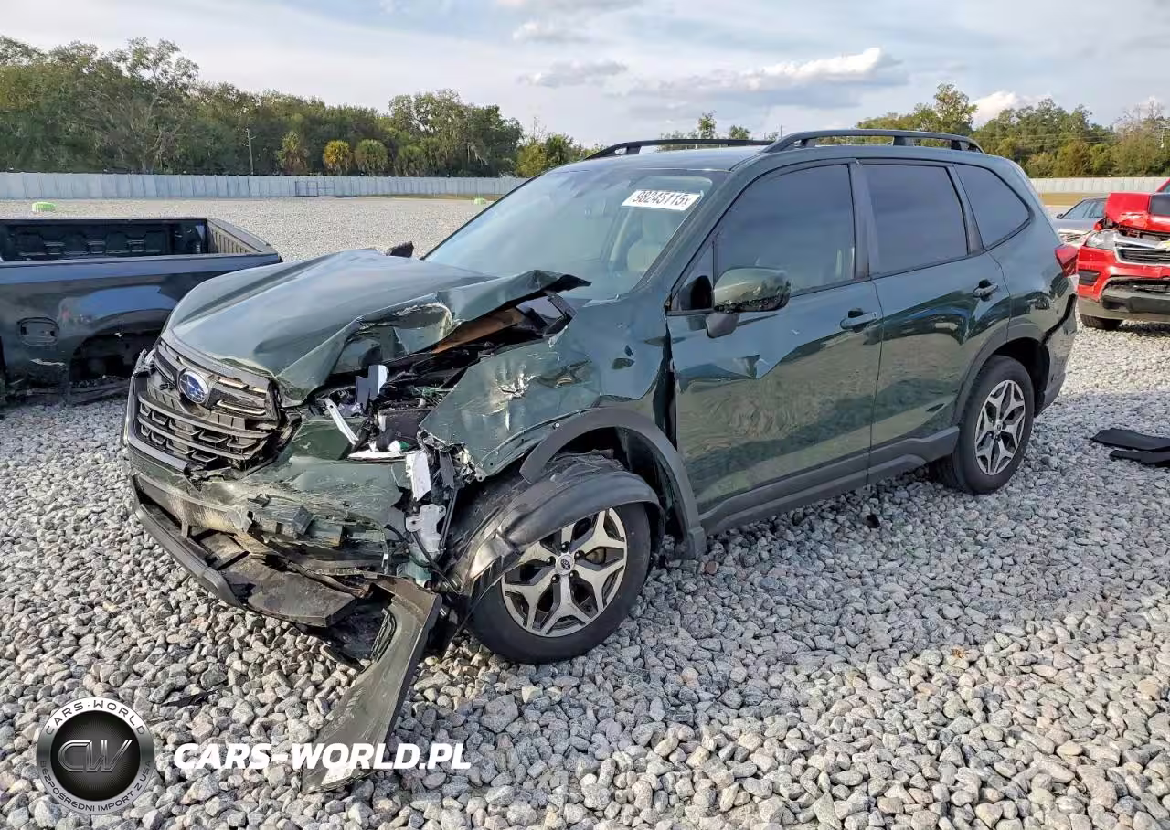 2023 Subaru Forester Premium