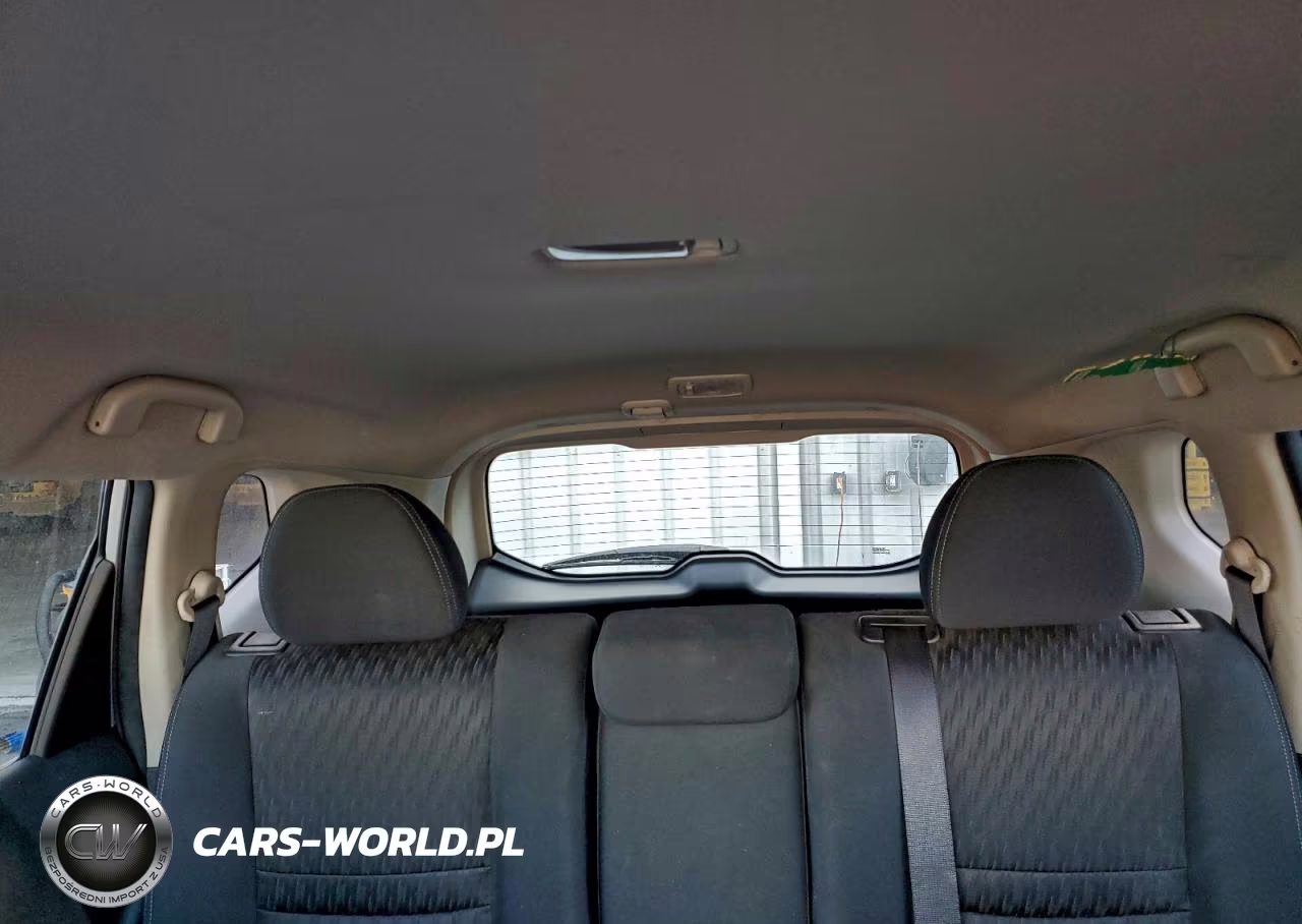 2019 Nissan Rogue S VIN:KNMAT2MT1KP531181 - 10