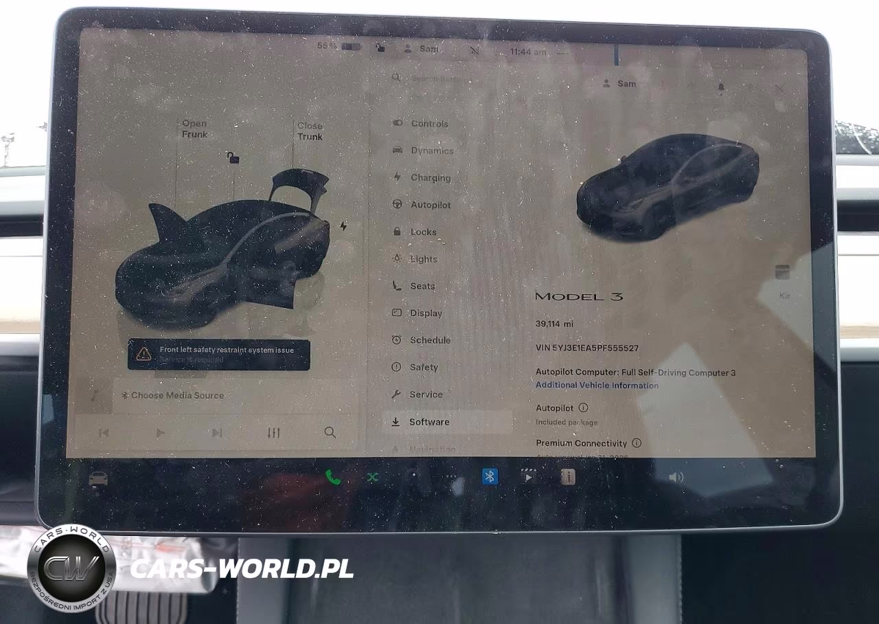 2023 Tesla Model 3 VIN:5YJ3E1EA5PF555527 - 9