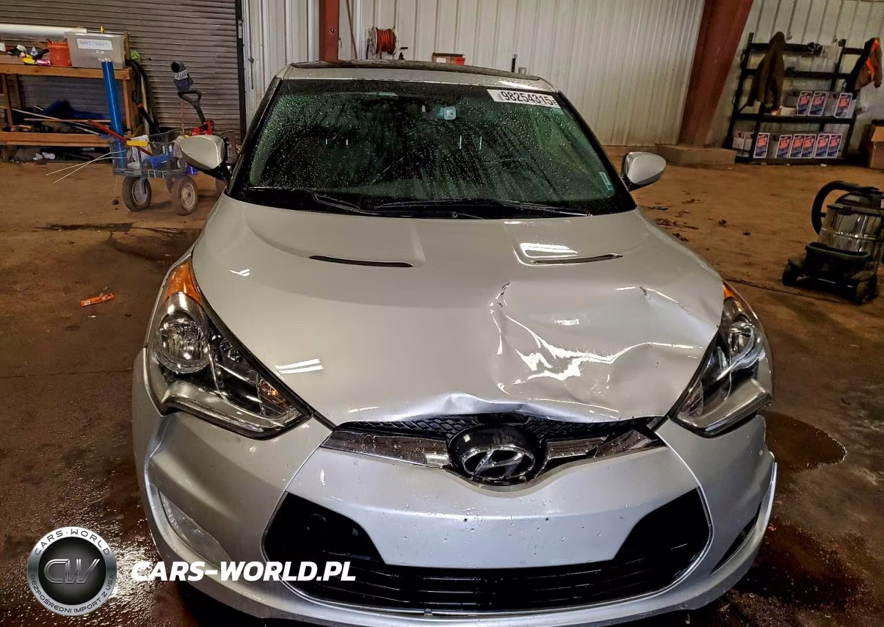 2013 Hyundai Veloster VIN:KMHTC6AD5DU121898 - 5