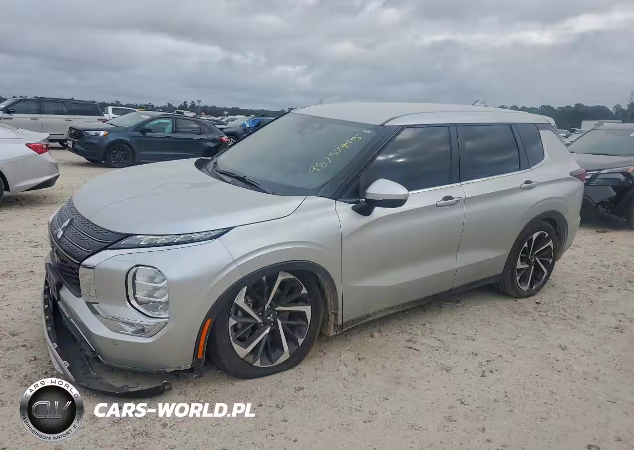 2024 Mitsubishi Outlander Se