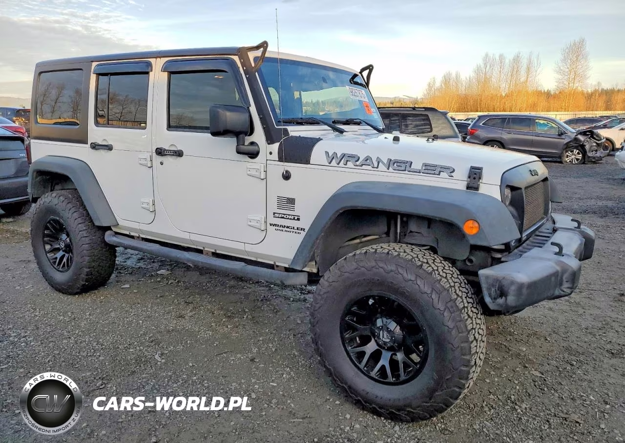 2017 Jeep Wrangler Unlimited Sport VIN:1C4BJWDG7HL554176 - 4