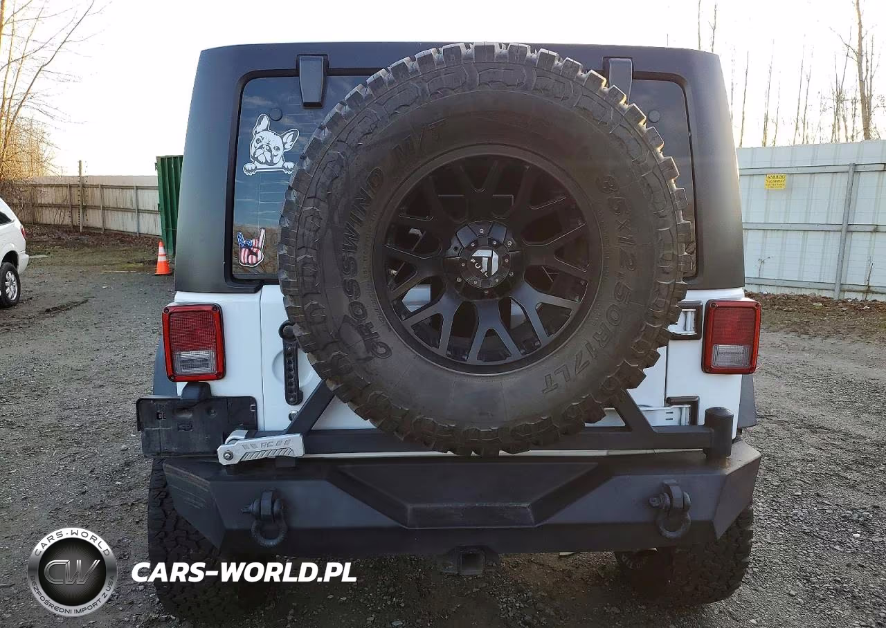 2017 Jeep Wrangler Unlimited Sport VIN:1C4BJWDG7HL554176 - 6