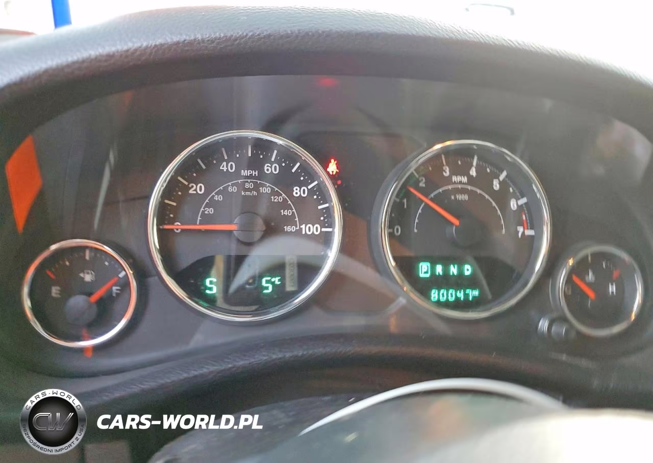 2017 Jeep Wrangler Unlimited Sport VIN:1C4BJWDG7HL554176 - 9