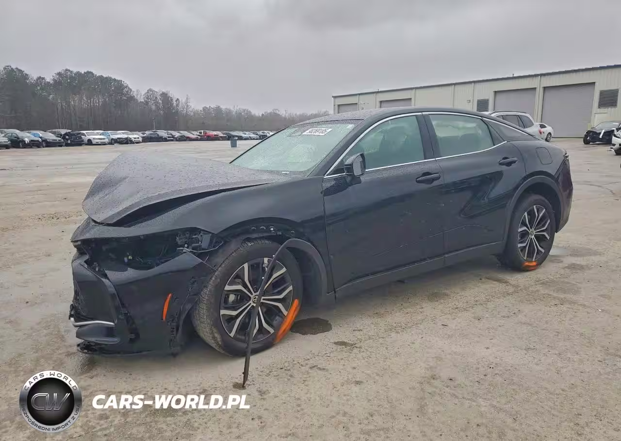 2025 Toyota Crown Xle