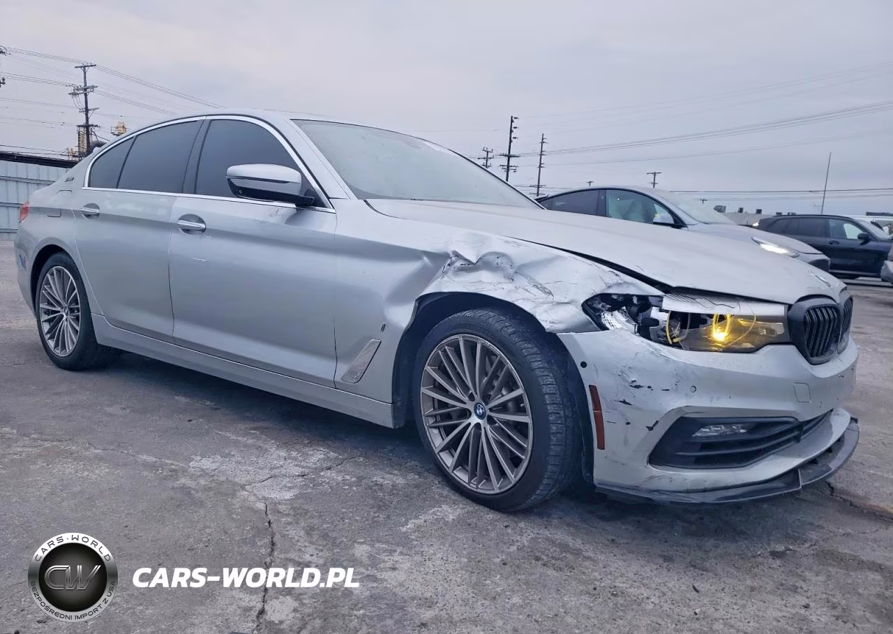 2018 BMW 530E VIN:WBAJA9C51JB033458 - 4