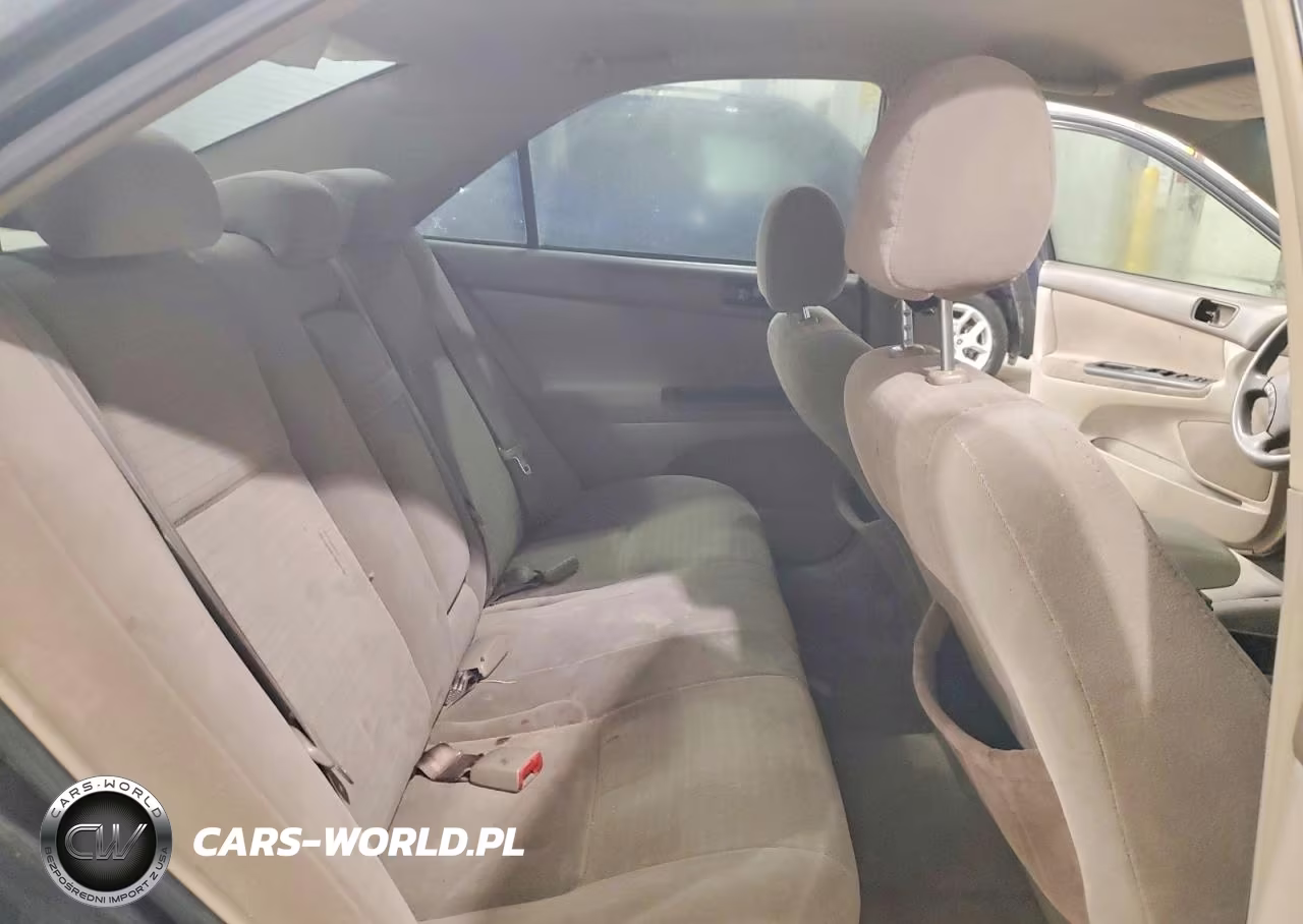 2005 Toyota Camry Le VIN:4T1BE32K55U047823 - 10
