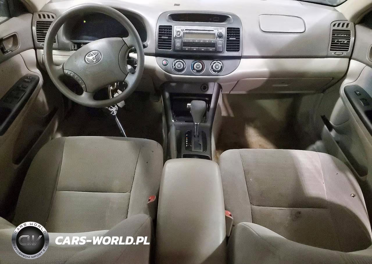 2005 Toyota Camry Le VIN:4T1BE32K55U047823 - 8
