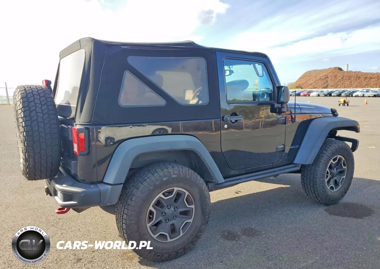 2014 Jeep Wrangler Rubicon VIN:1C4BJWCG1EL225132 - 3