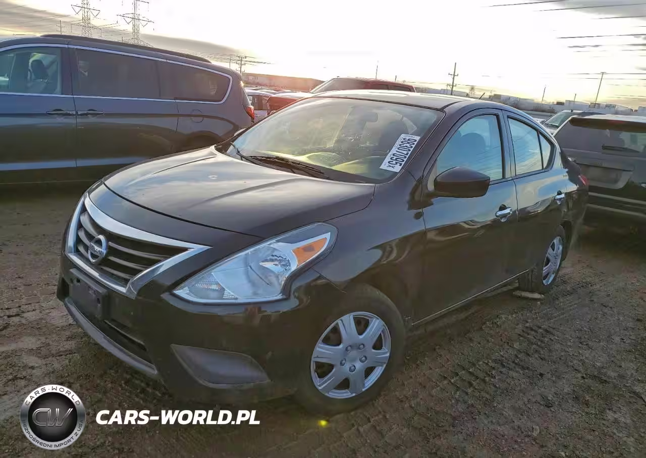 2015 Nissan Versa S